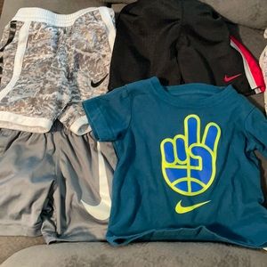 Nike 24 months black shorts rest Nike 2t